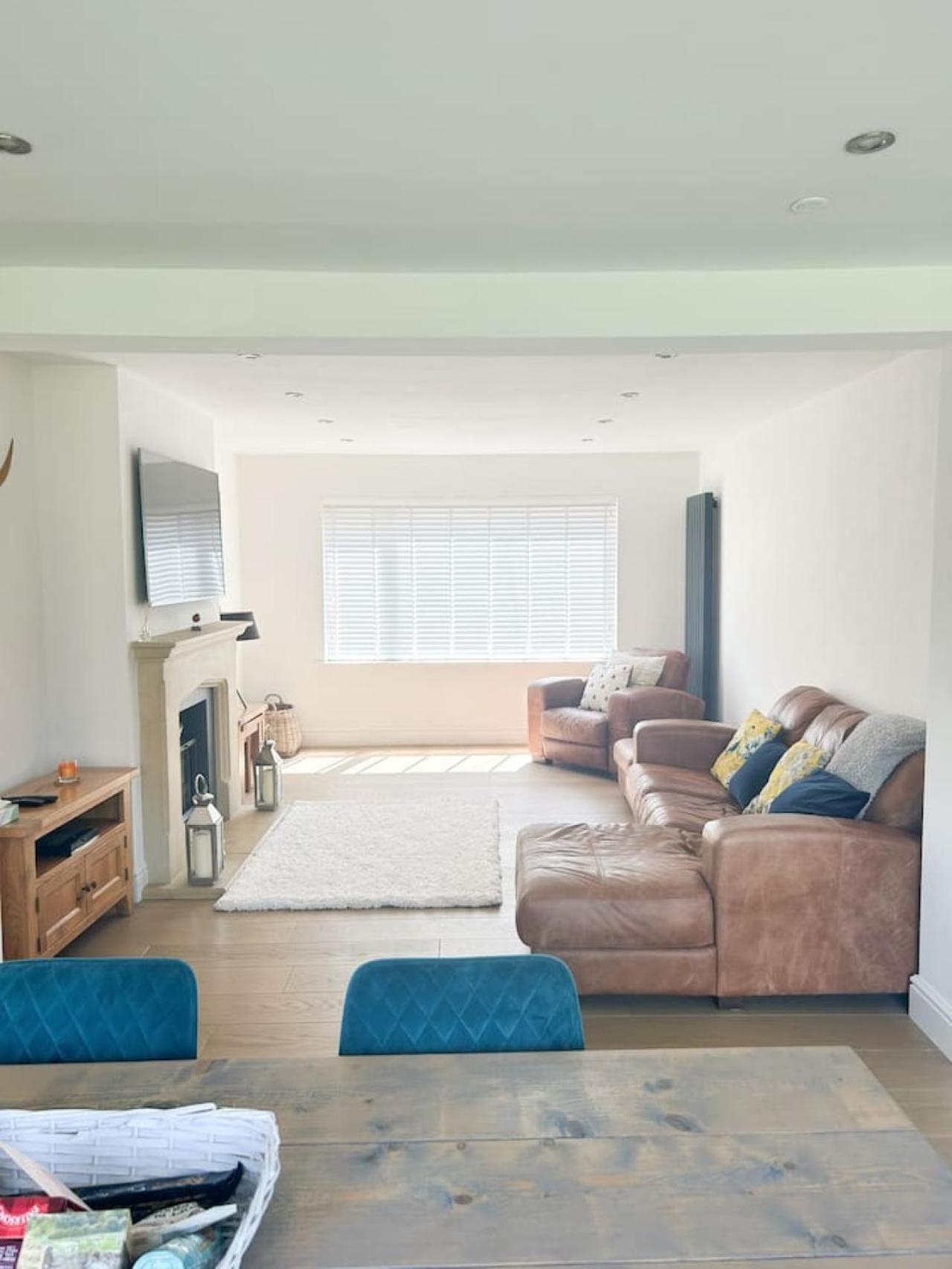 Luxe 5 Bed House In Guildford. Morden Amenities Βίλα Normandy Εξωτερικό φωτογραφία